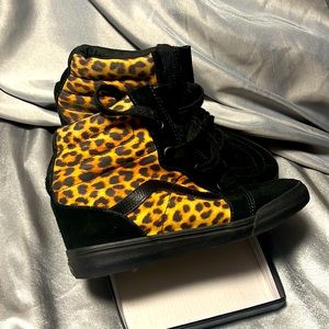 Cheetah Hip top vans